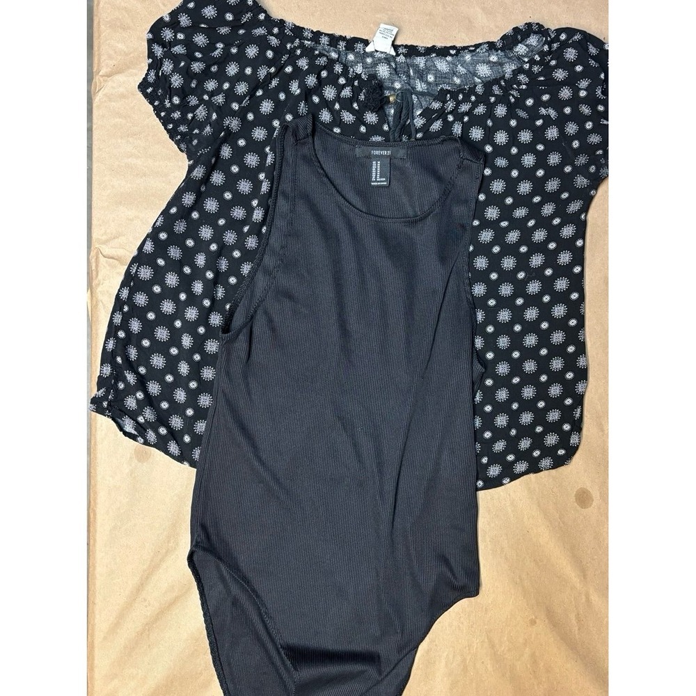 Women's‎ Forever 21 Top Lot Size Medium